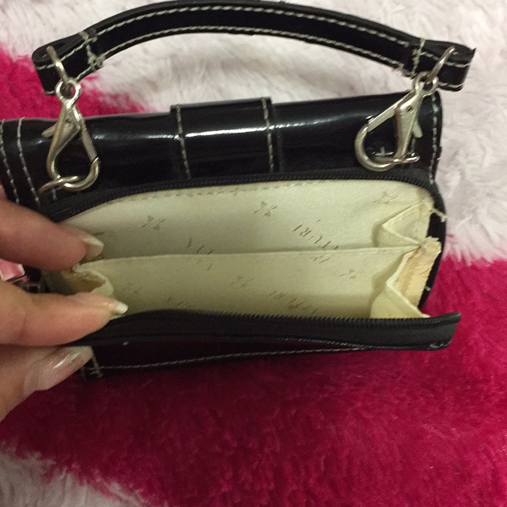 Camera case - Picture 2 of 2